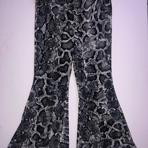 MUMU Mini Snakeskin Bell bottom Pants - Picture 2 of 4